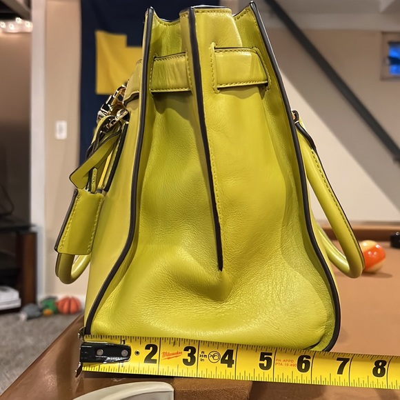 Michael Kors purse - Hamilton Traveler (NWT) - Picture 15 of 15